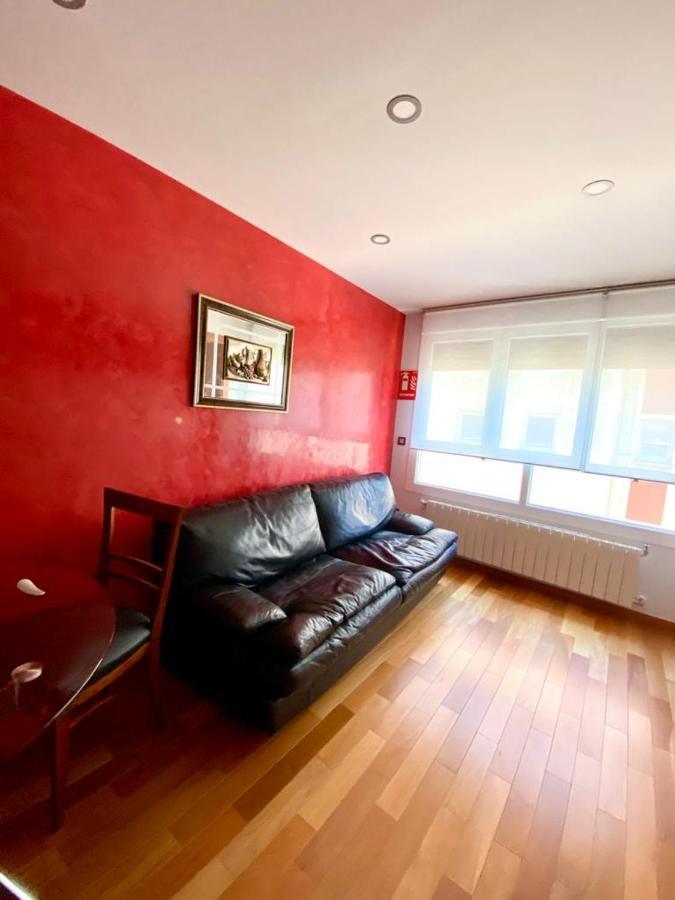 Grand Plaza Vega Apartment Burgos Bagian luar foto