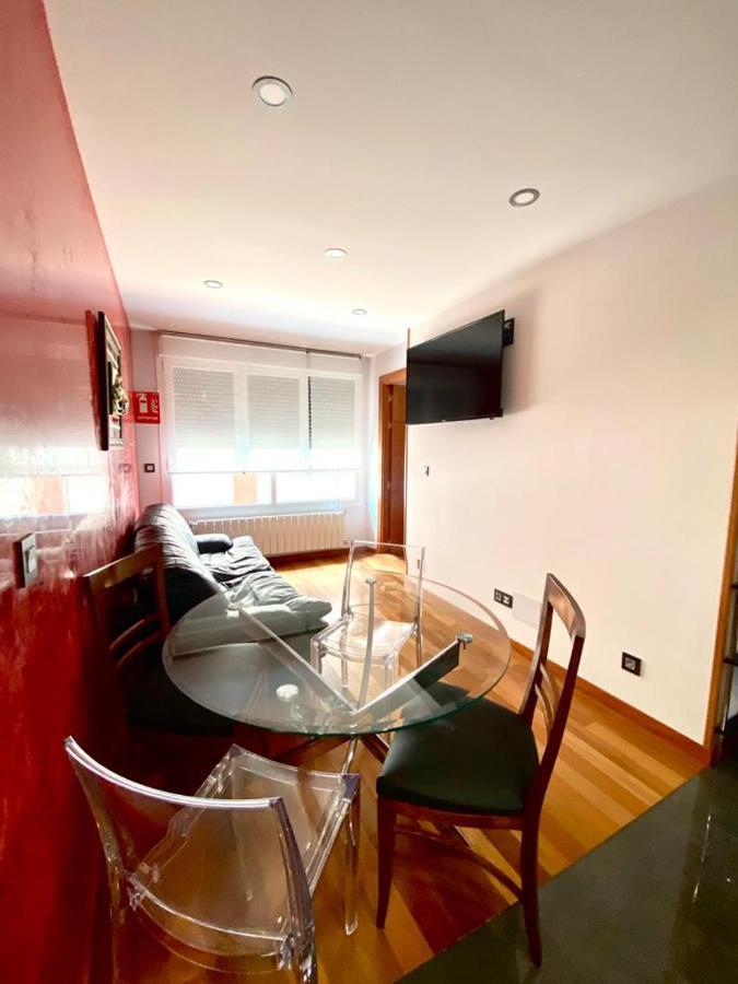 Grand Plaza Vega Apartment Burgos Bagian luar foto